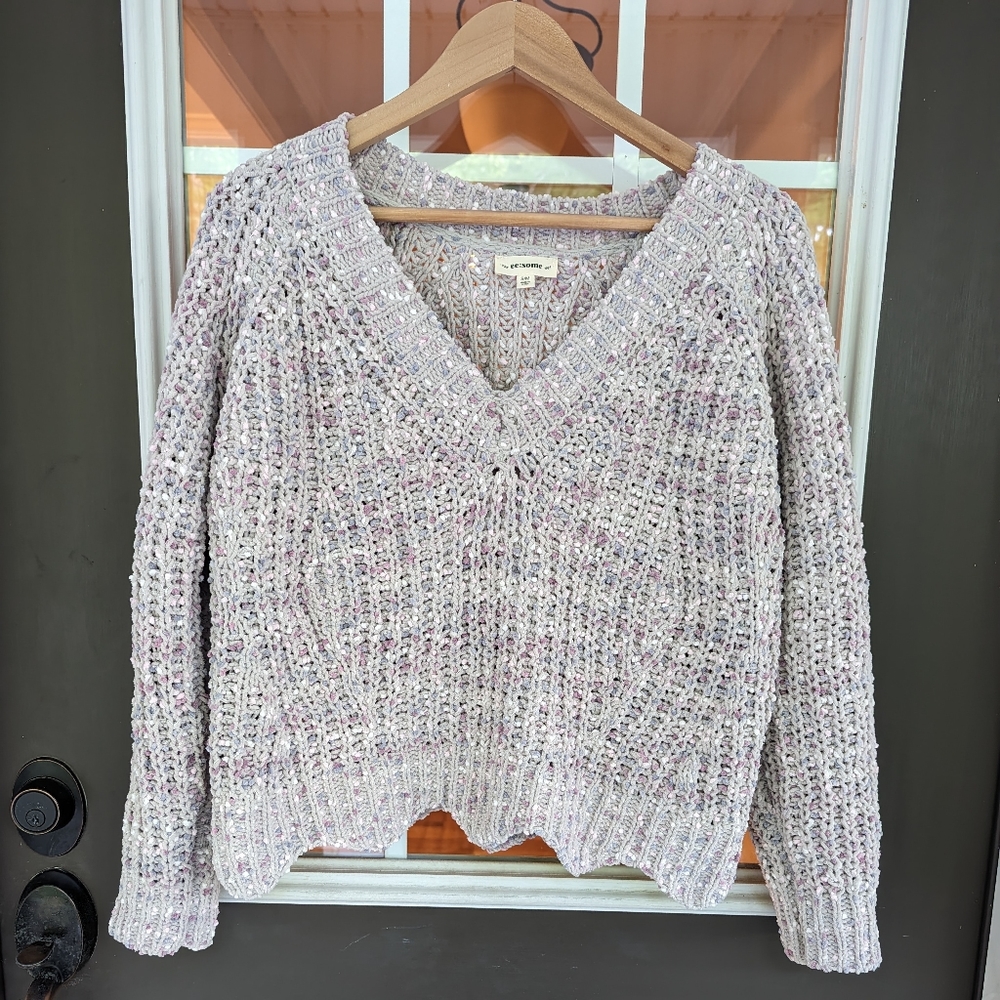 eesome chunky chenille v-neck cropped sweater wavy hem small/medium